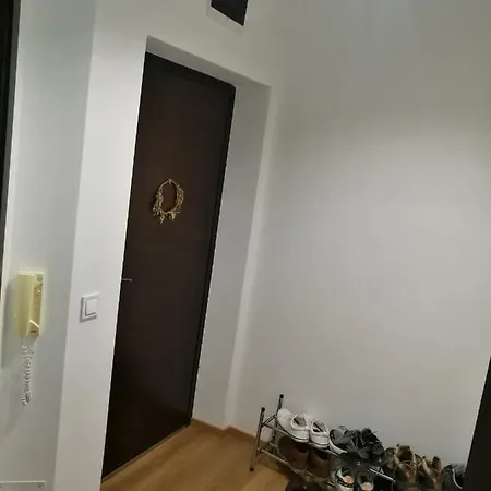 Апартамент Под Наем Appartement